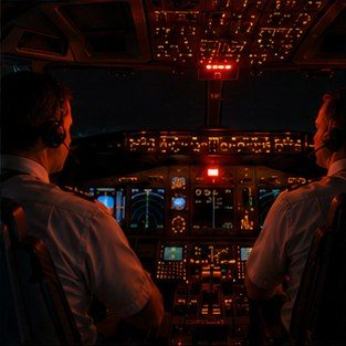 16 Key Moments from the Southwest Boeing 737 MAX 8 Emergency Over the Pacific